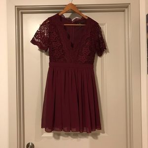 Lulus maroon cocktail dress. Size medium.